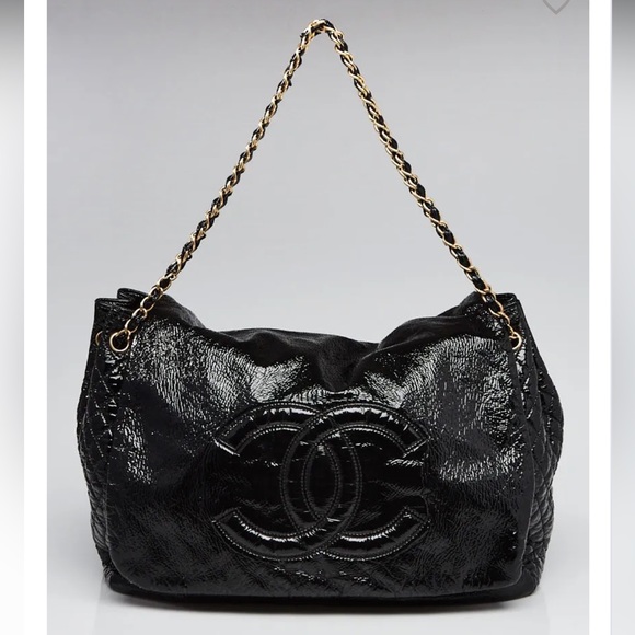 ISO IN SEARCH OF! Chanel Coco Cabas Rock & Chain Bag Black w/ Gold Chain Strap - Picture 2 of 3